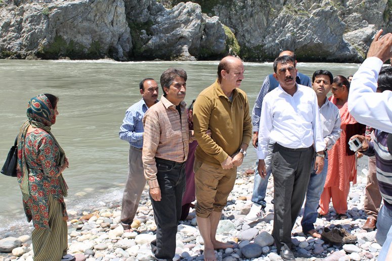 Esteemed Visitors at Sandhya Hot Spring Health Care